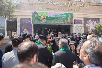 مرکز فوق تخصصی درمان ناباروری جهاددانشگاهی با پرچم حرم رضوی متبرک شد